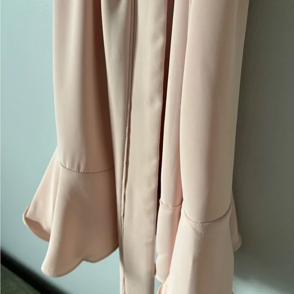 Pink Robe - Picture 4 of 4